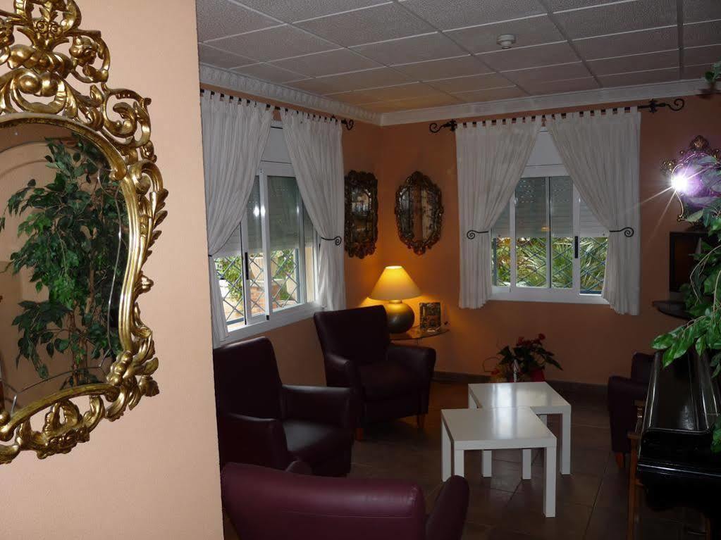 Hotel Ribes Roges Vilanova i la Geltrú Εξωτερικό φωτογραφία