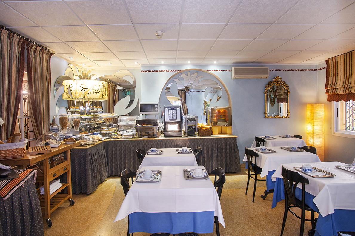 Hotel Ribes Roges Vilanova i la Geltrú Εξωτερικό φωτογραφία