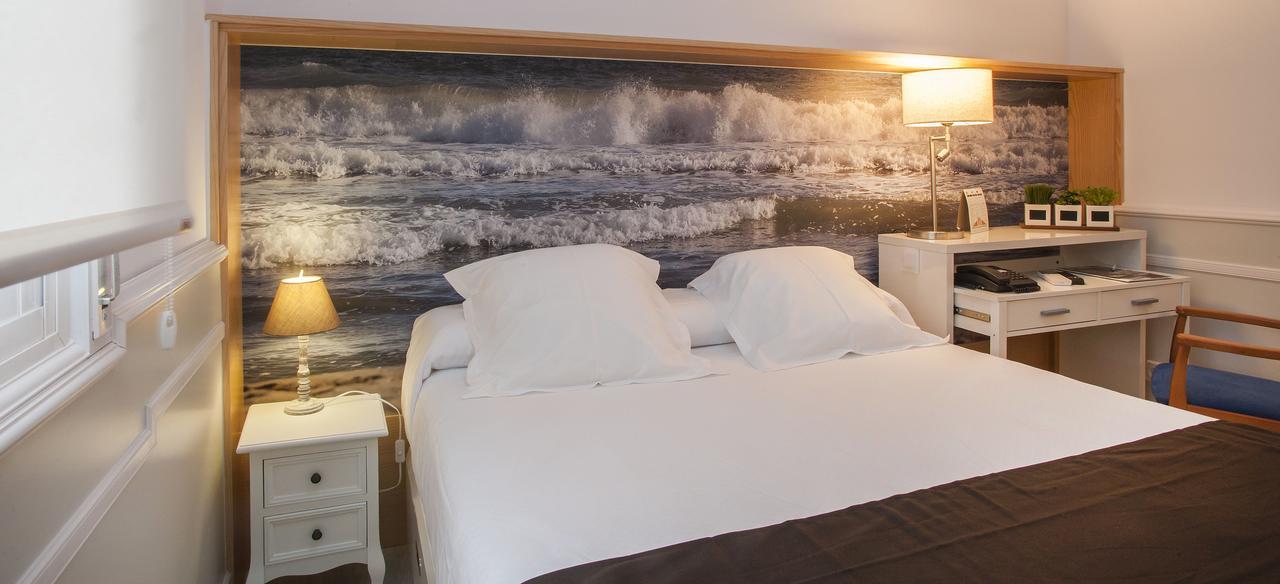 Hotel Ribes Roges Vilanova i la Geltrú Εξωτερικό φωτογραφία